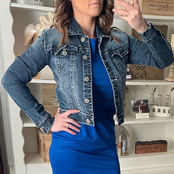Amethyst Blue Jean Jacket - Picture 6 of 9